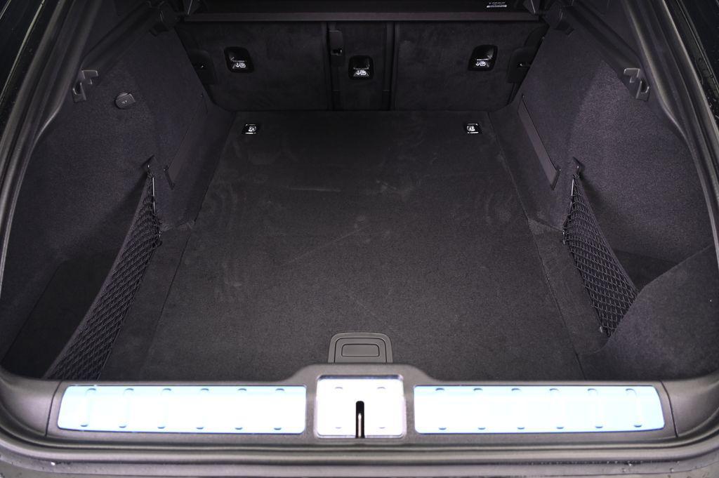 new 2026 Porsche Panamera car, priced at $140,120