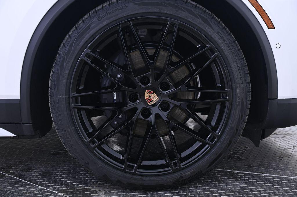 new 2025 Porsche Macan car, priced at $105,465