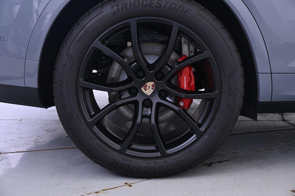 new 2025 Porsche Cayenne car, priced at $132,135