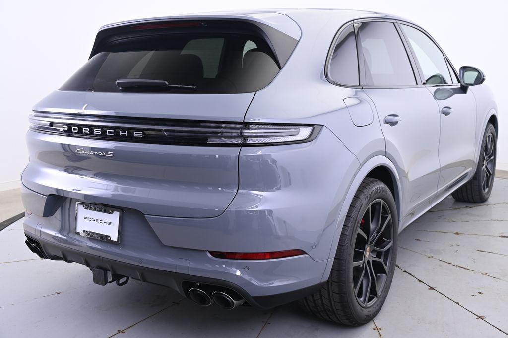 new 2025 Porsche Cayenne car, priced at $132,135