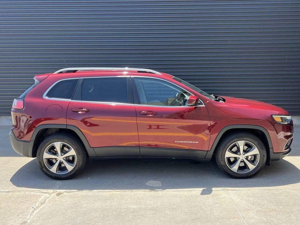 used 2019 Jeep Cherokee car, priced at $15,450