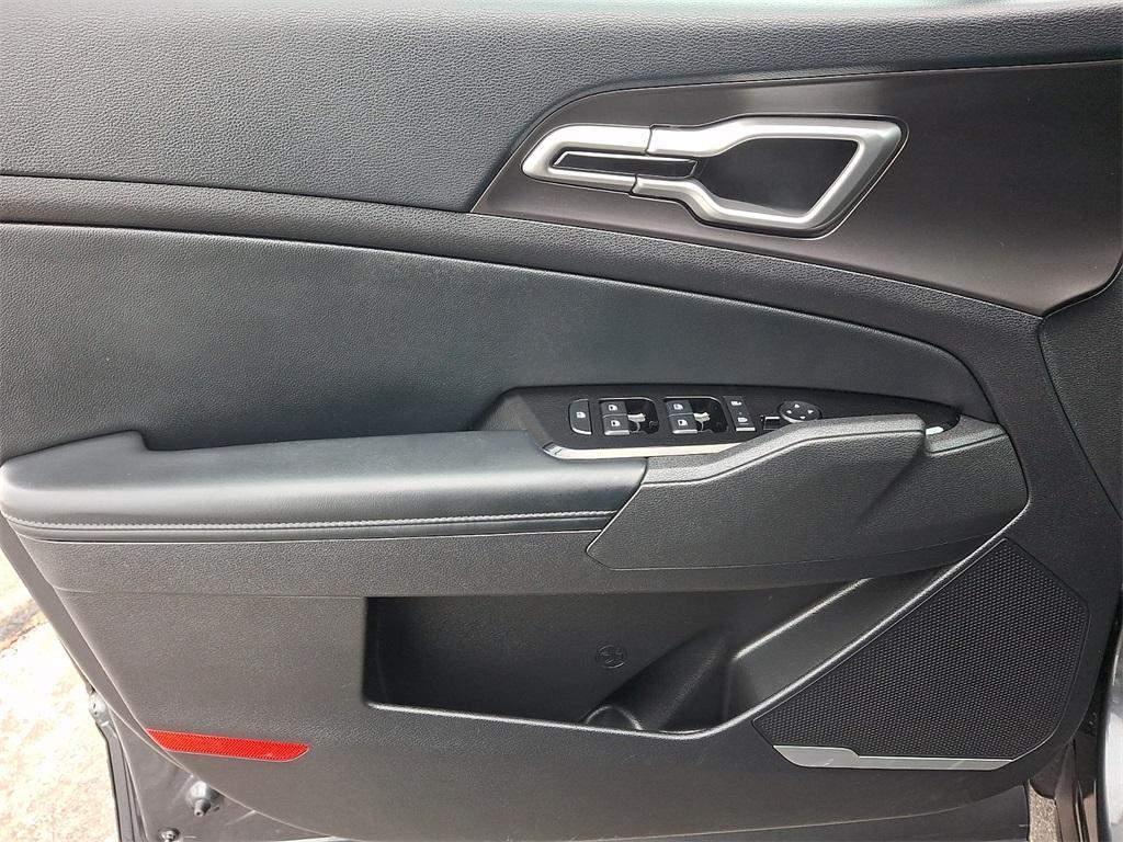 used 2023 Kia Sportage Hybrid car, priced at $26,701