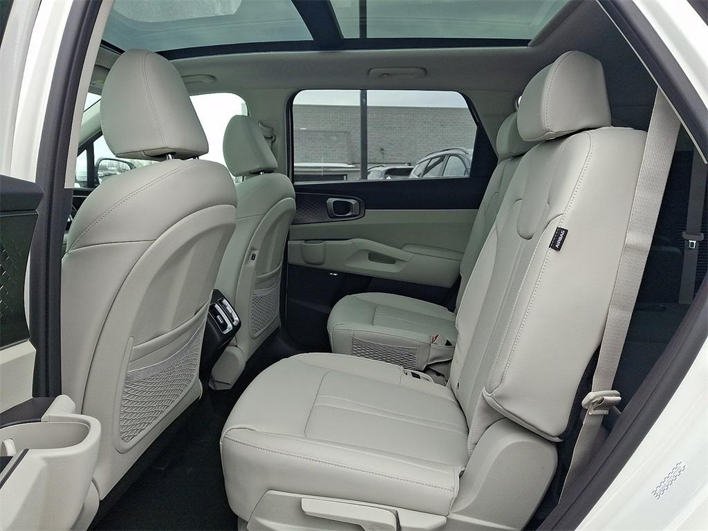 new 2026 Kia Sorento Hybrid car, priced at $45,005