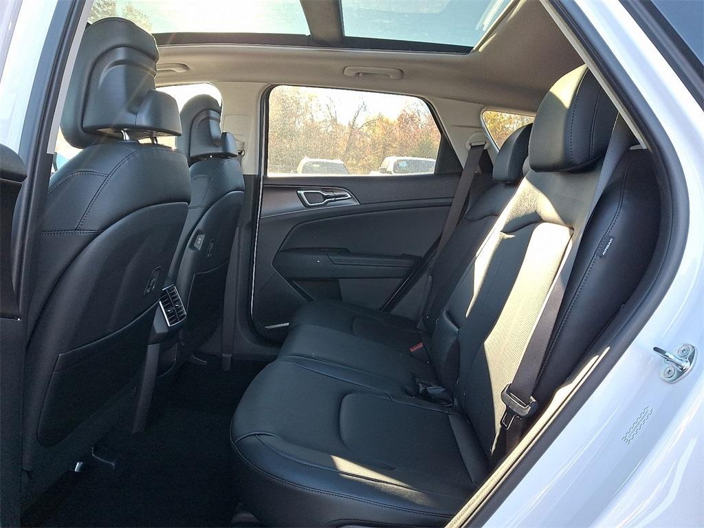 new 2026 Kia Sportage car, priced at $35,605