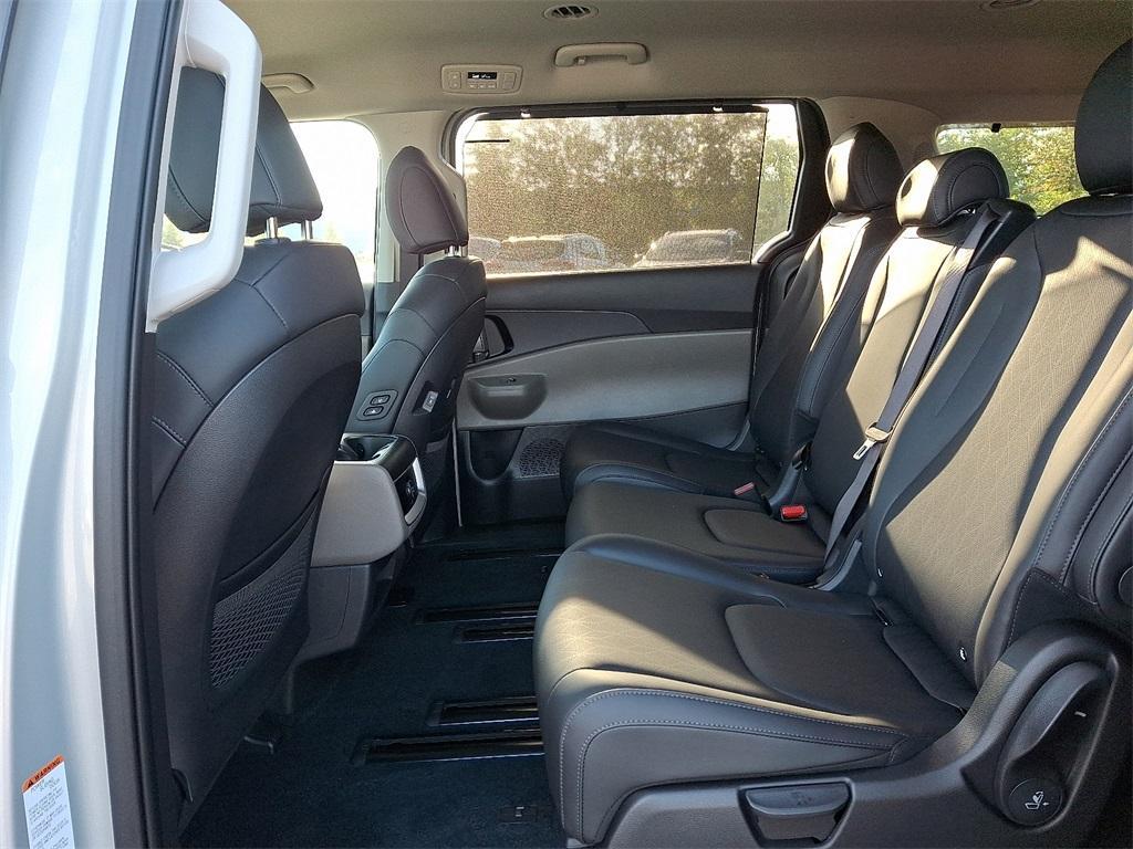 new 2026 Kia Carnival car, priced at $43,495