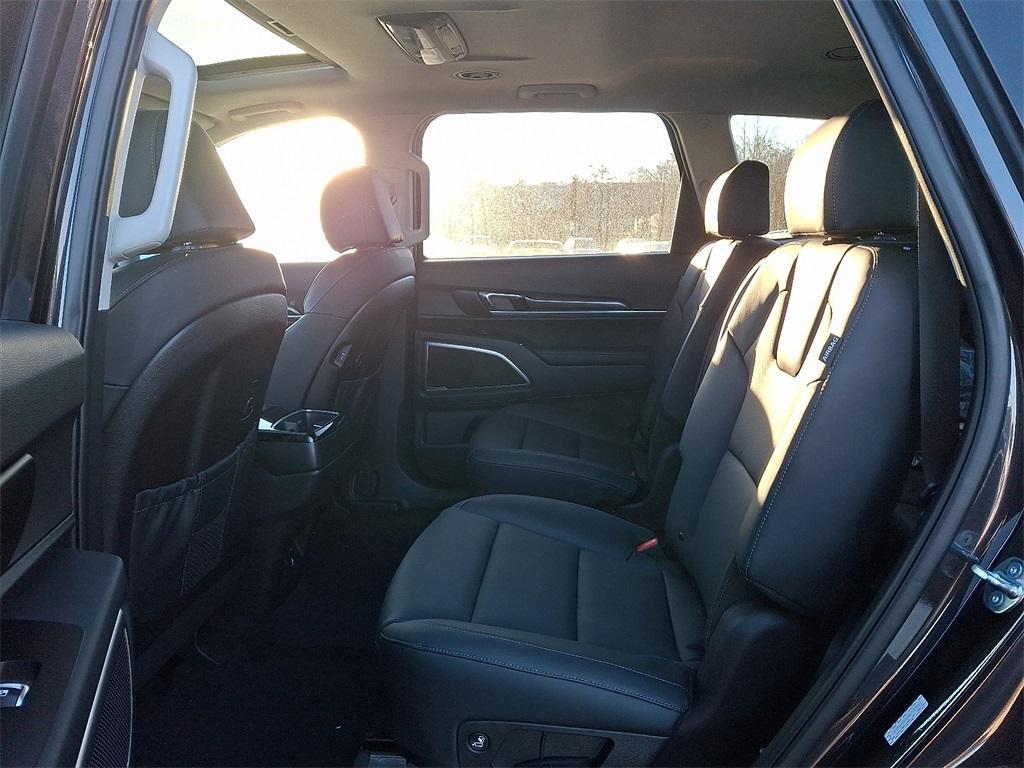 new 2025 Kia Telluride car, priced at $40,885