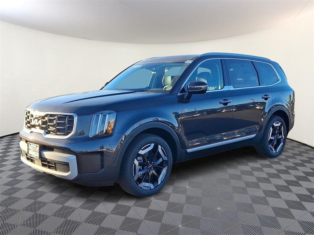 new 2025 Kia Telluride car, priced at $40,885