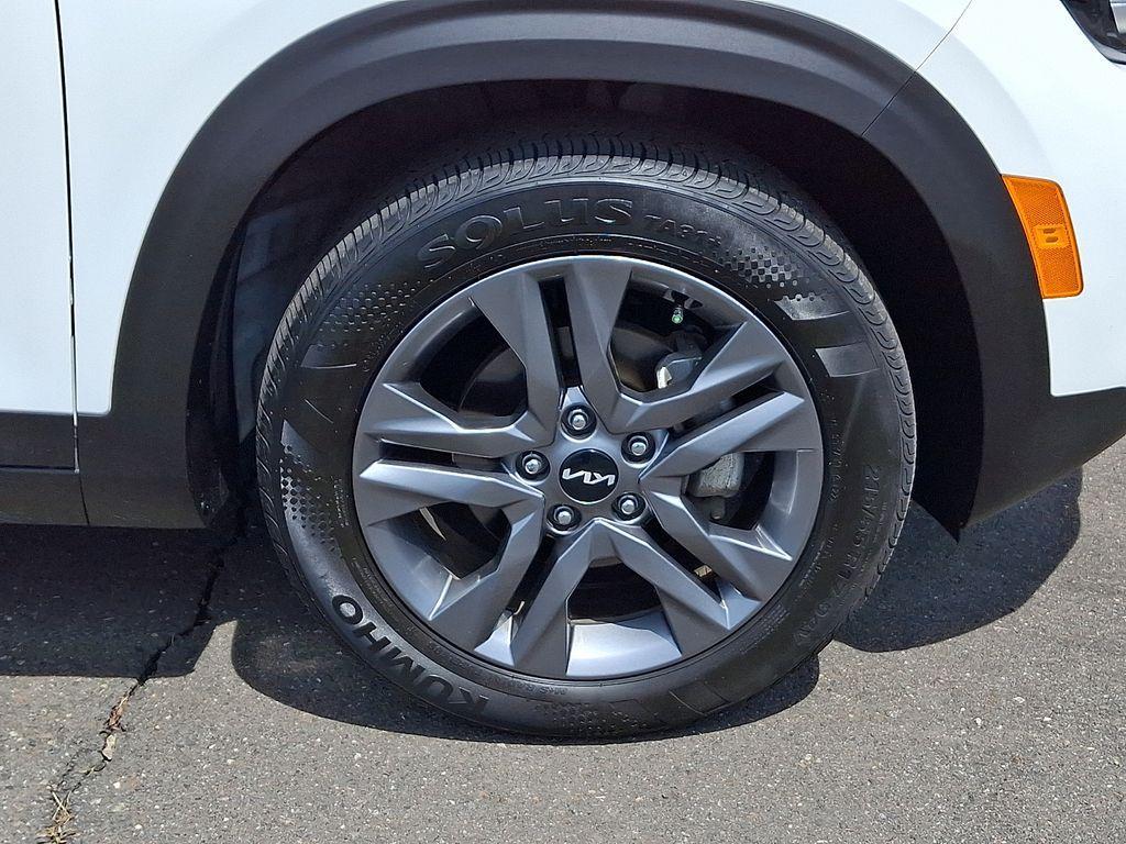 used 2023 Kia Seltos car, priced at $21,801