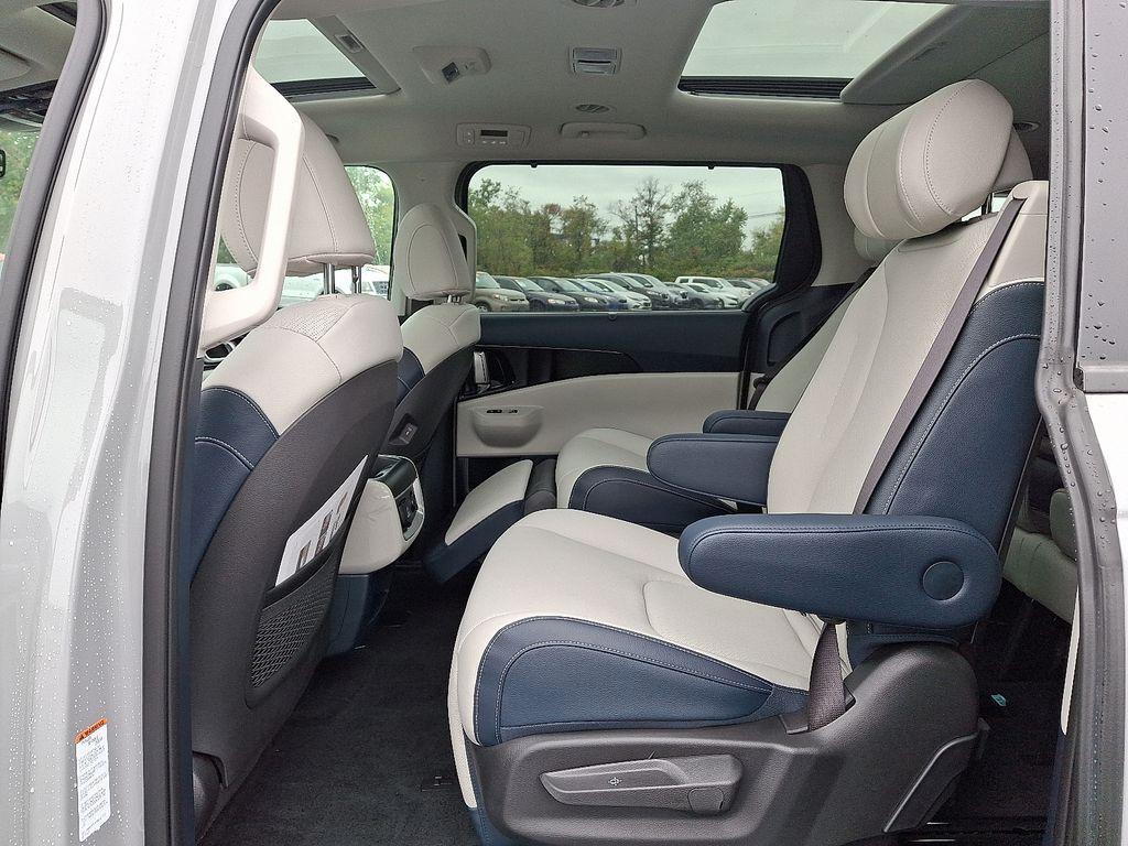 new 2026 Kia Carnival car, priced at $53,315