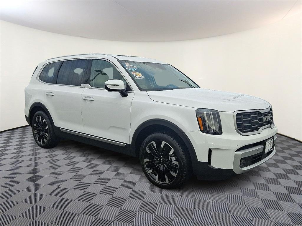 used 2025 Kia Telluride car, priced at $42,901