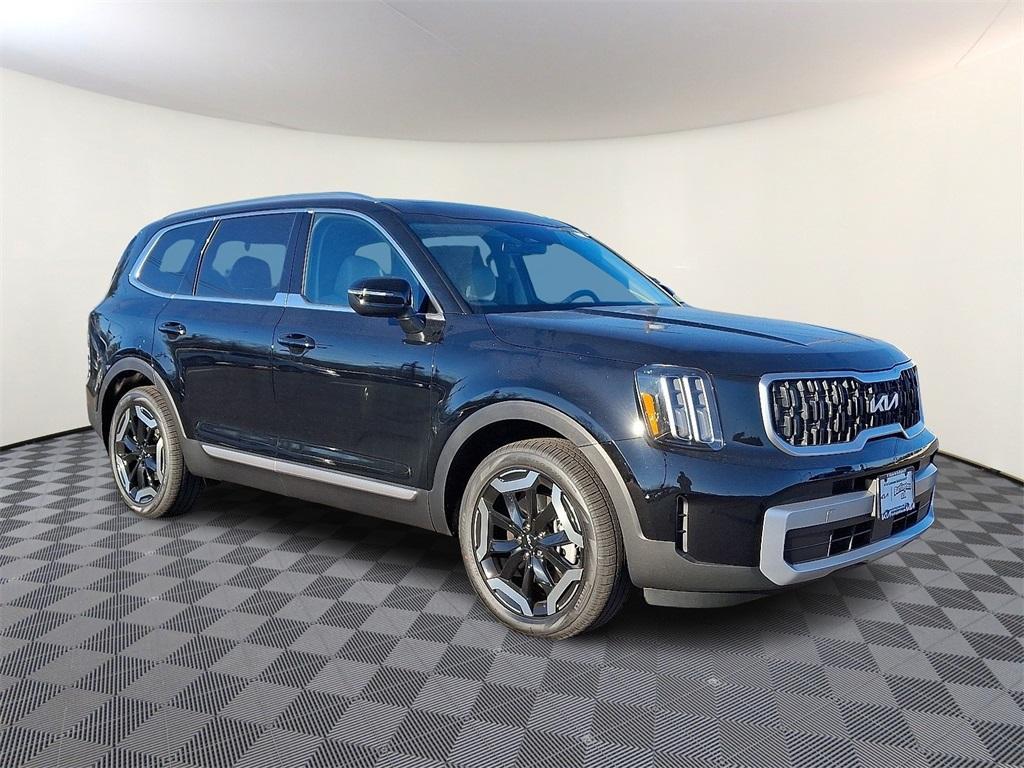 new 2025 Kia Telluride car, priced at $47,260