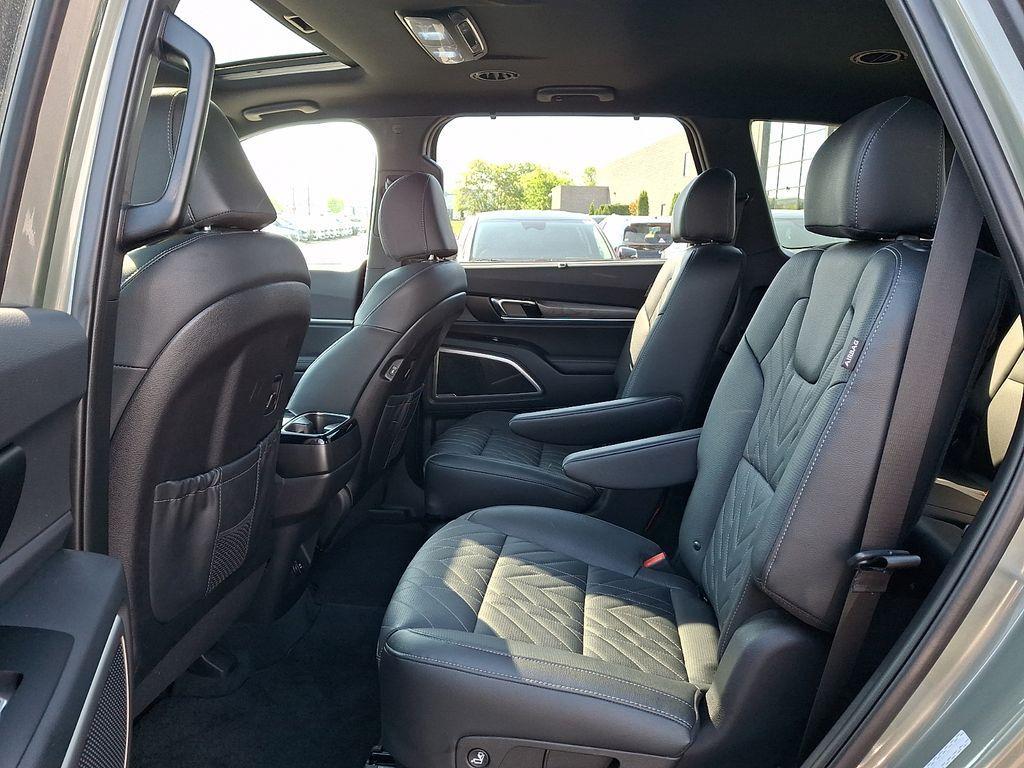 used 2025 Kia Telluride car, priced at $43,801