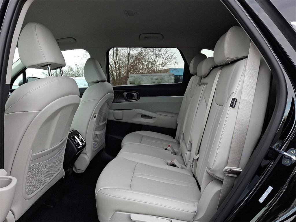 new 2026 Kia Sorento Plug-In Hybrid car, priced at $49,800