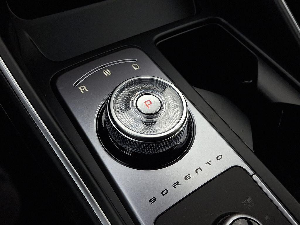 new 2026 Kia Sorento Plug-In Hybrid car, priced at $49,800