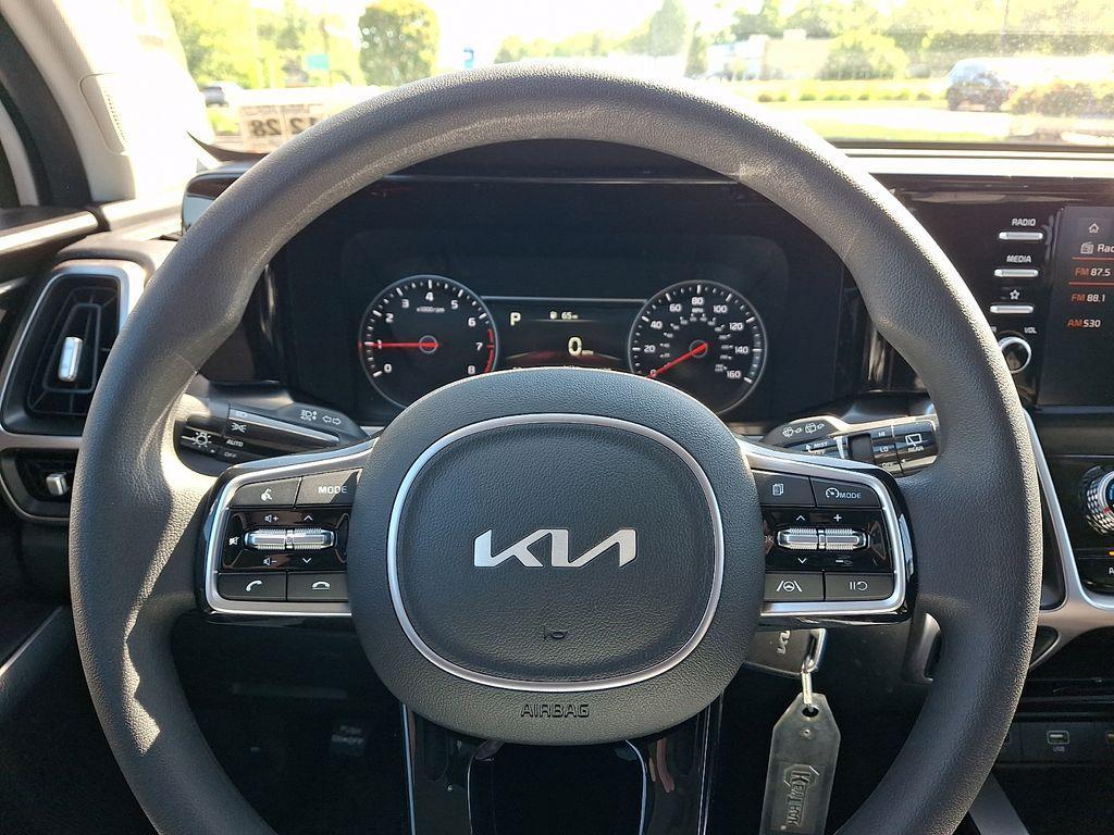 used 2023 Kia Sorento car, priced at $24,801