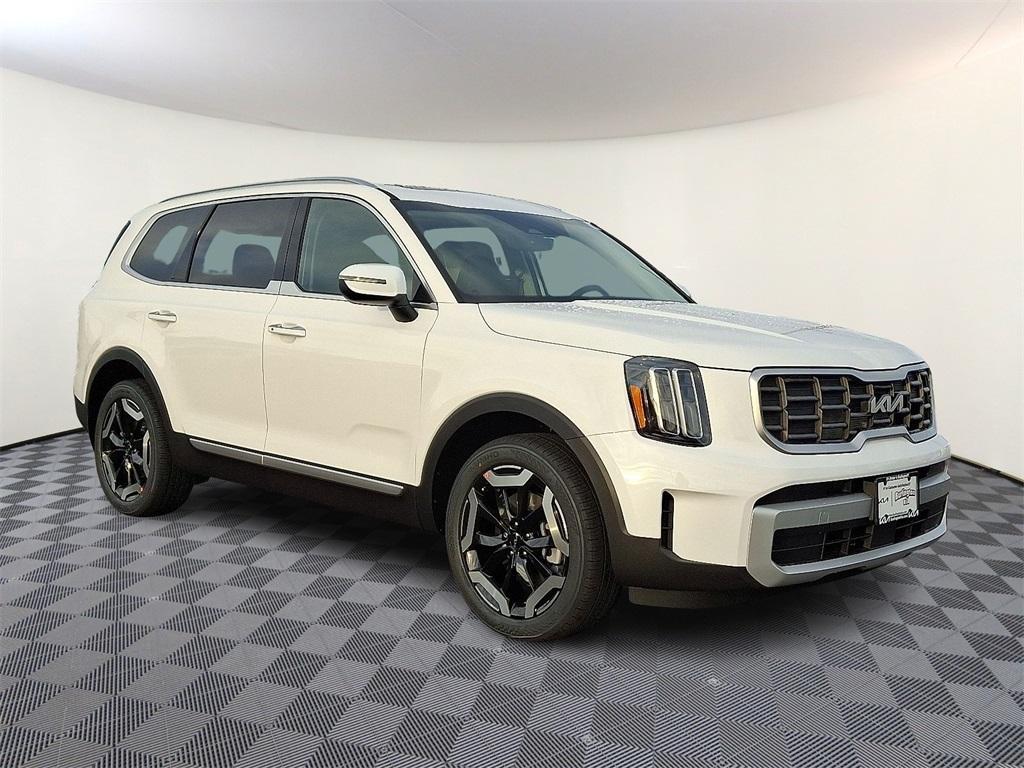 new 2025 Kia Telluride car, priced at $41,680