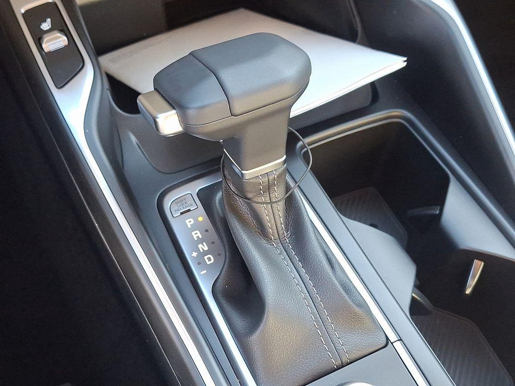 new 2025 Kia Sorento car, priced at $38,045