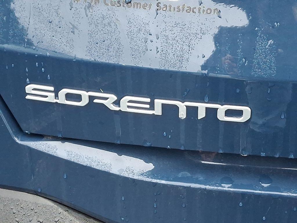 new 2025 Kia Sorento car, priced at $38,045
