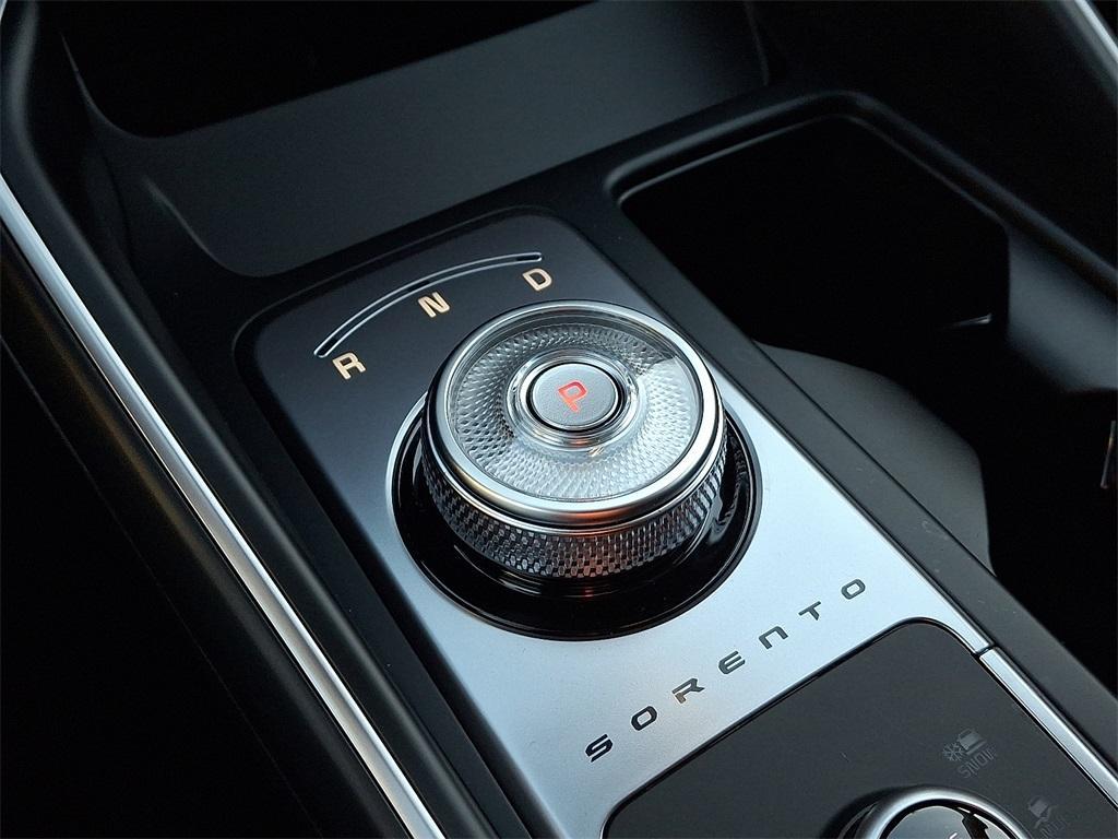 new 2026 Kia Sorento Hybrid car, priced at $44,575