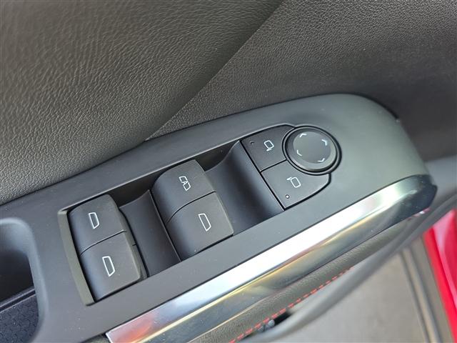 used 2024 Chevrolet Traverse car, priced at $44,176