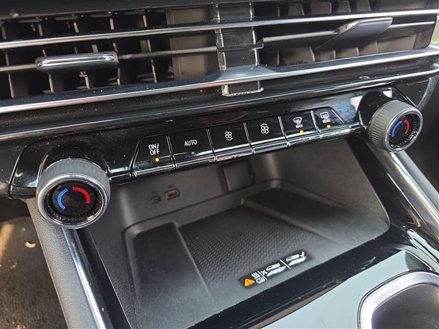 used 2025 Chevrolet Traverse car, priced at $36,440