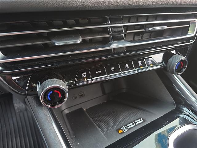 used 2024 Chevrolet Traverse car, priced at $48,589