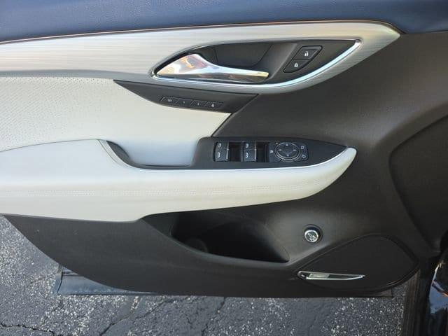 used 2025 Buick Envision car, priced at $39,211