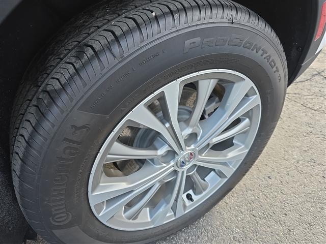 used 2023 Buick Envision car, priced at $25,987