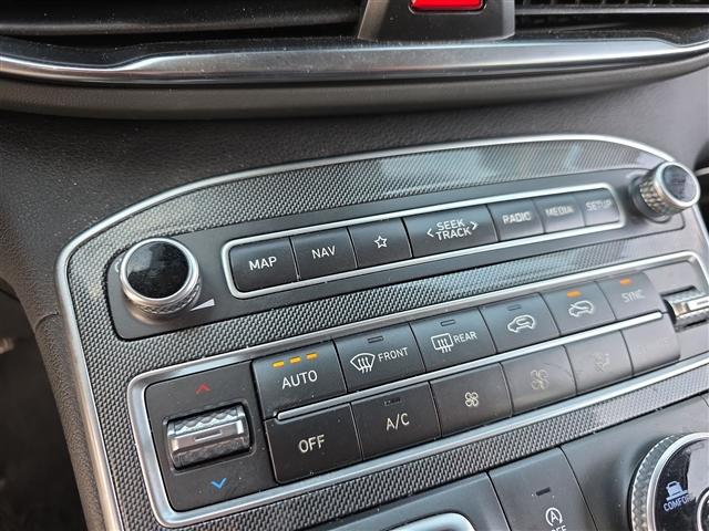 used 2023 Hyundai Santa Fe car, priced at $21,587