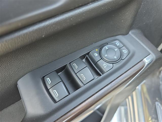 used 2019 GMC Sierra 1500 car, priced at $32,999