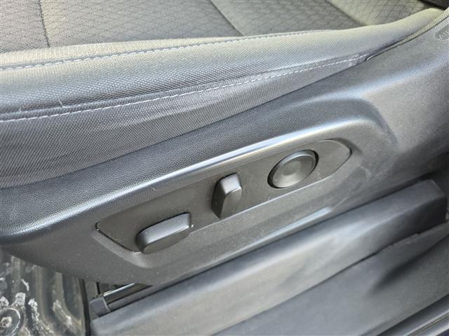 used 2022 Chevrolet Silverado 1500 car, priced at $32,640