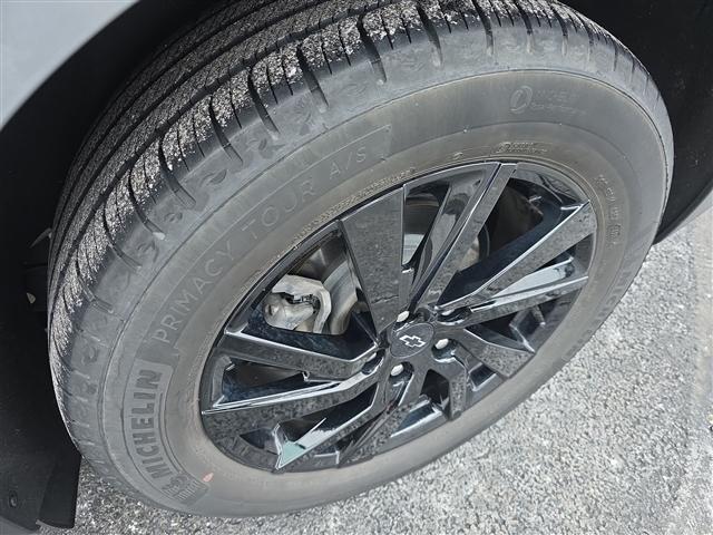 used 2023 Chevrolet Equinox car, priced at $20,370