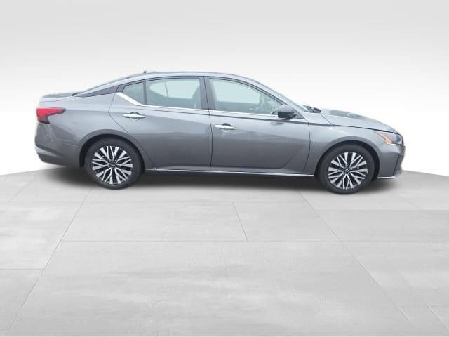 used 2024 Nissan Altima car, priced at $19,552