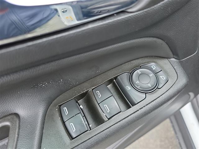 used 2023 Chevrolet Equinox car, priced at $21,494