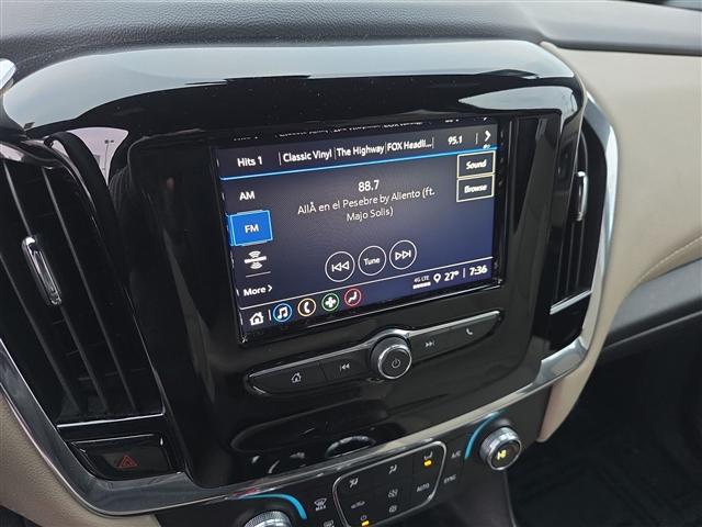 used 2023 Chevrolet Traverse car, priced at $26,999