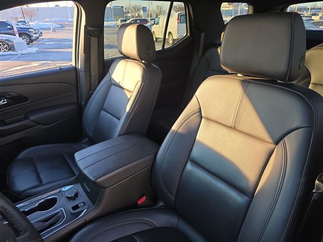 used 2023 Chevrolet Traverse car, priced at $31,220