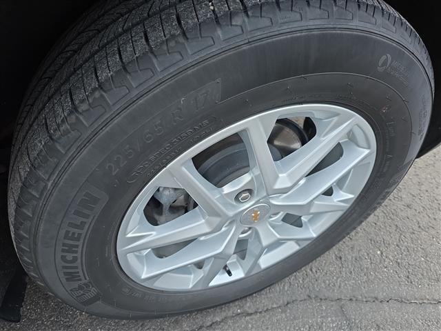 used 2023 Chevrolet Equinox car, priced at $21,999