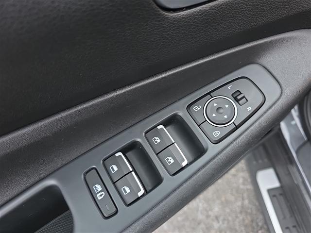 used 2022 Hyundai Santa Fe car, priced at $19,895