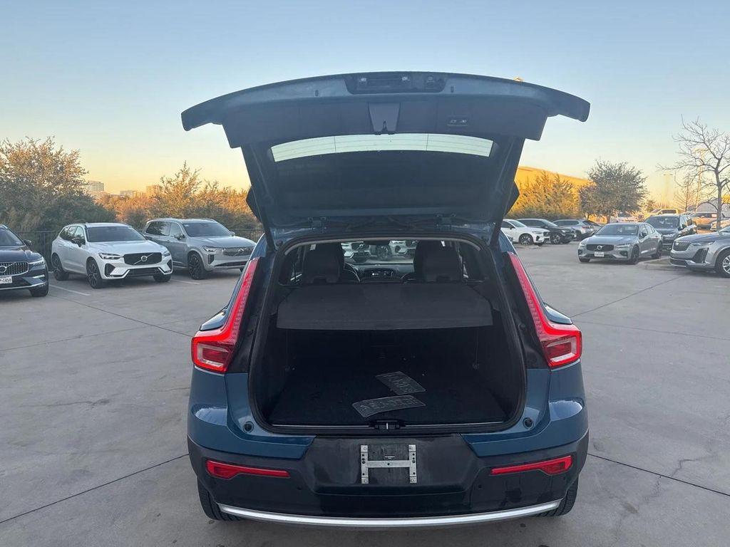used 2025 Volvo XC40 car, priced at $31,500