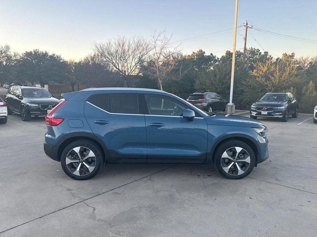 used 2025 Volvo XC40 car, priced at $31,500