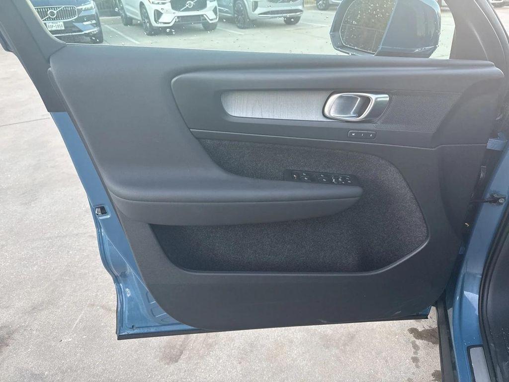 used 2025 Volvo XC40 car, priced at $31,500