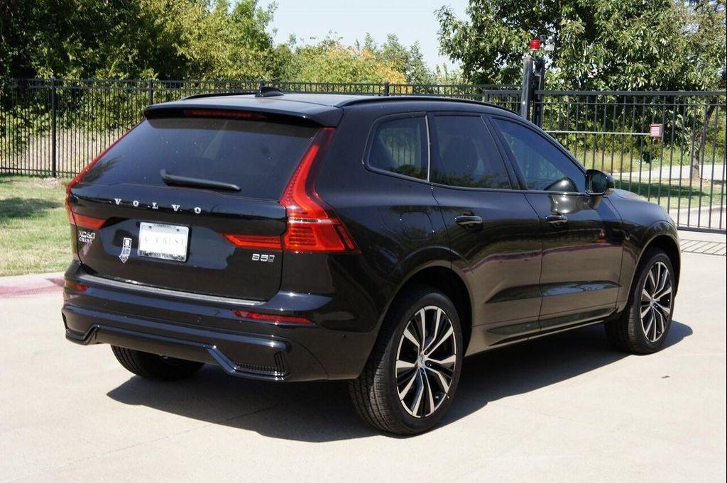 new 2025 Volvo XC60 car, priced at $45,360