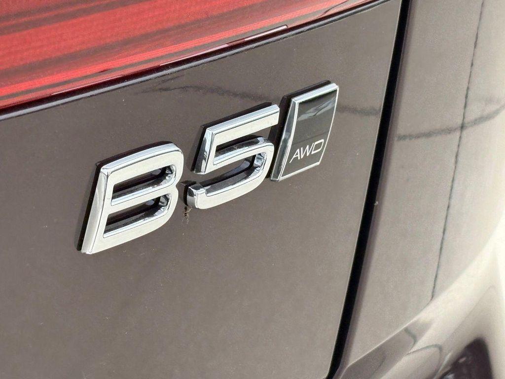 new 2026 Volvo XC60 car, priced at $58,105