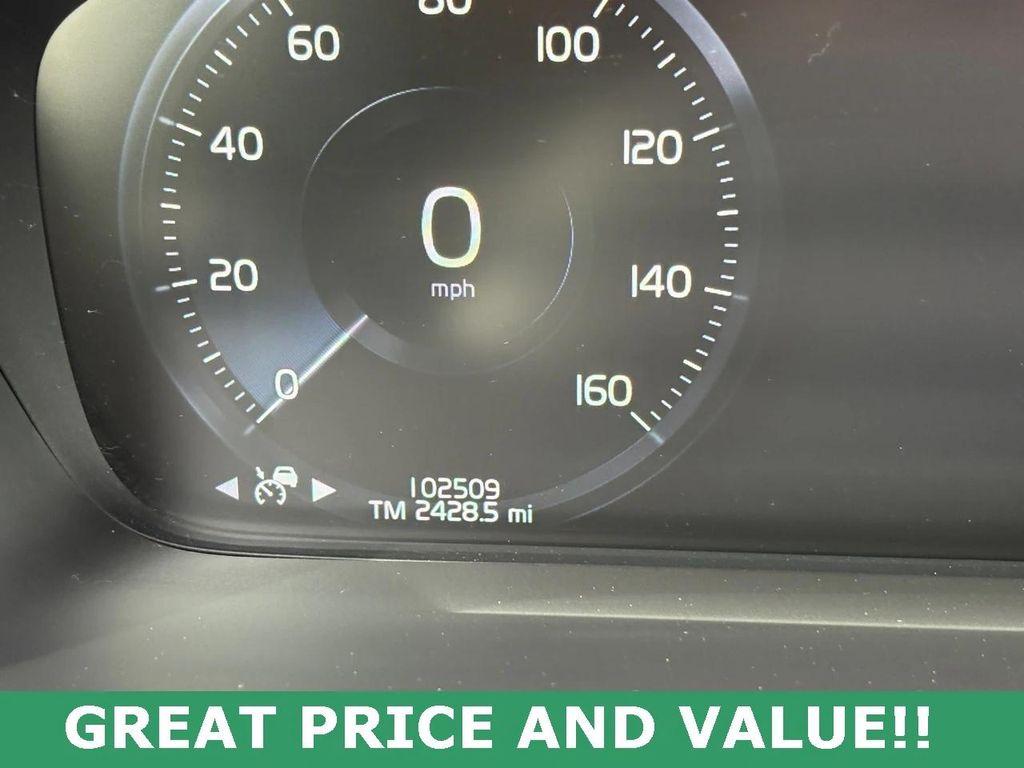 used 2020 Volvo XC90 car, priced at $21,000