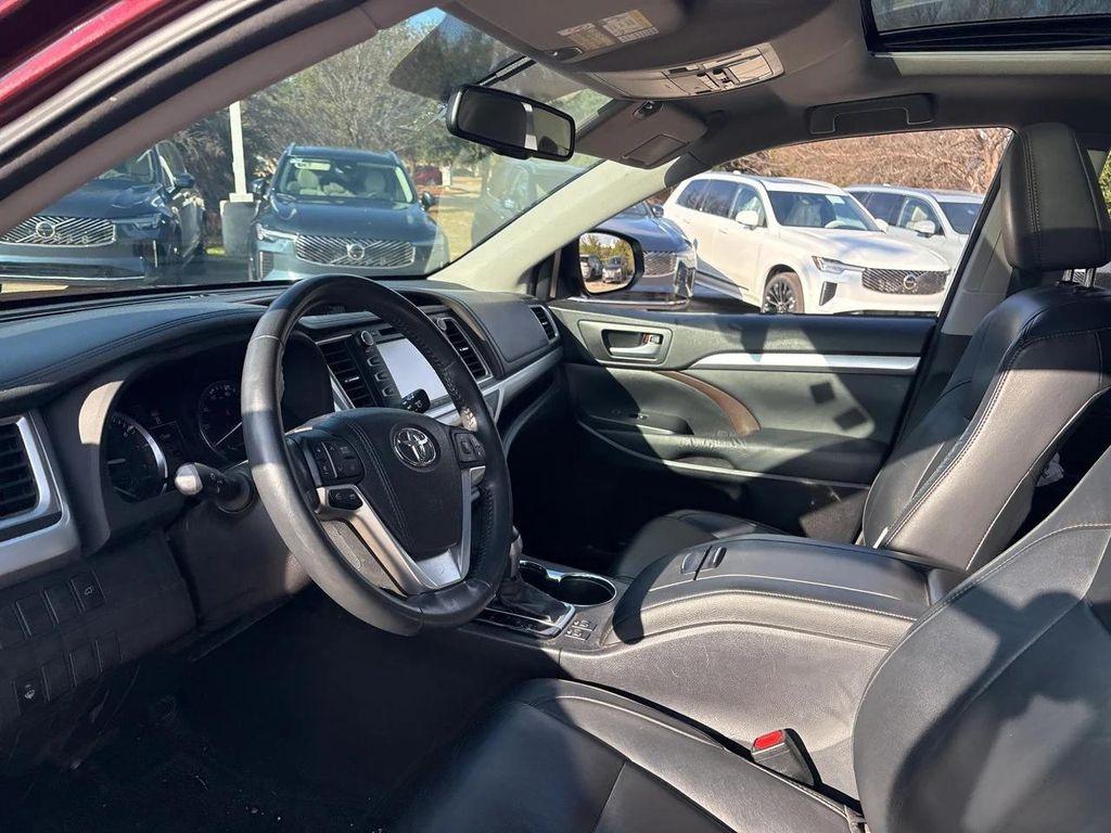 used 2015 Toyota Highlander car, priced at $18,800