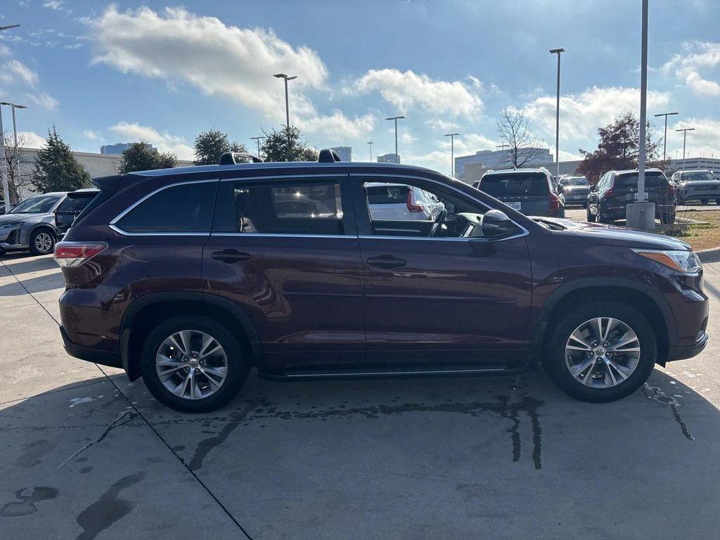used 2015 Toyota Highlander car, priced at $18,800