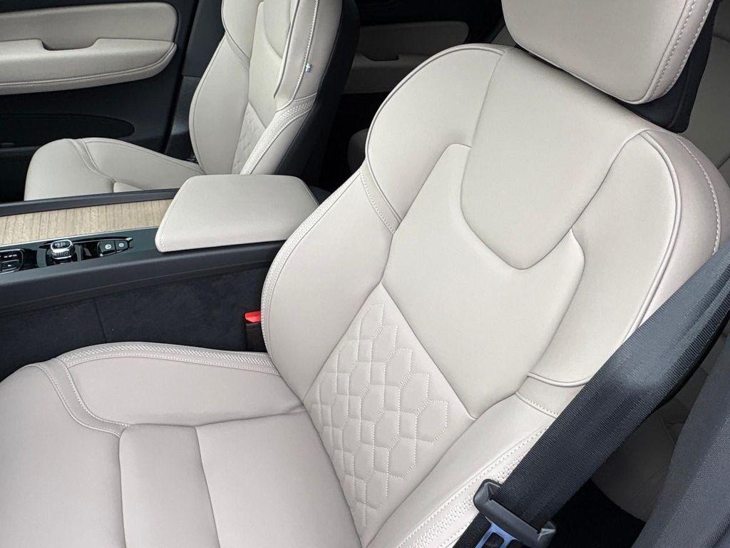 new 2026 Volvo XC60 car, priced at $59,160