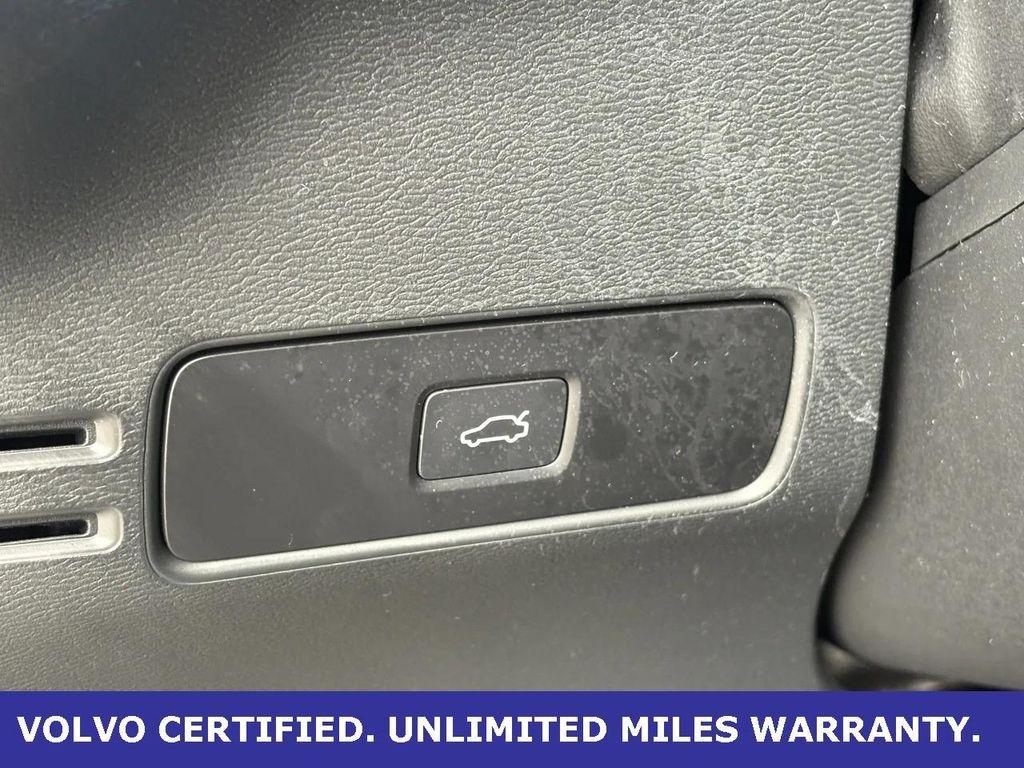 used 2025 Volvo XC40 car, priced at $32,200