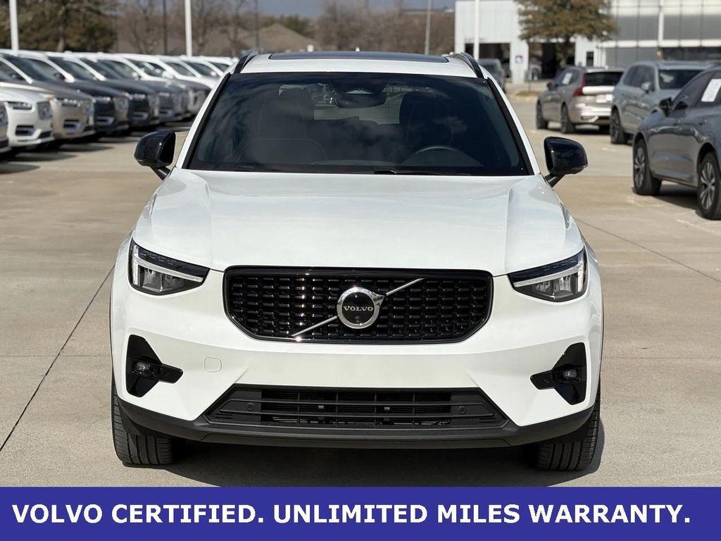 used 2025 Volvo XC40 car, priced at $32,200