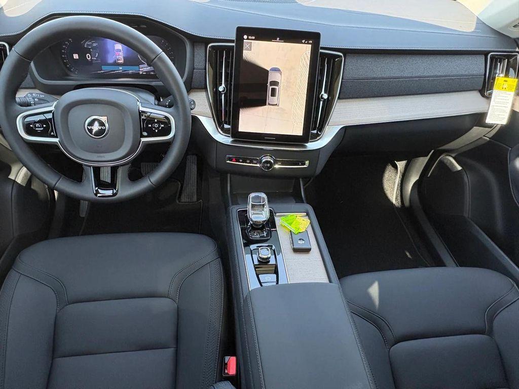 new 2026 Volvo XC90 car, priced at $72,625